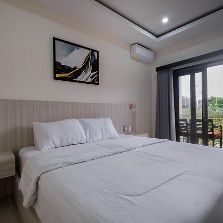 Puri Kasih Home Stay Санур Экстерьер фото